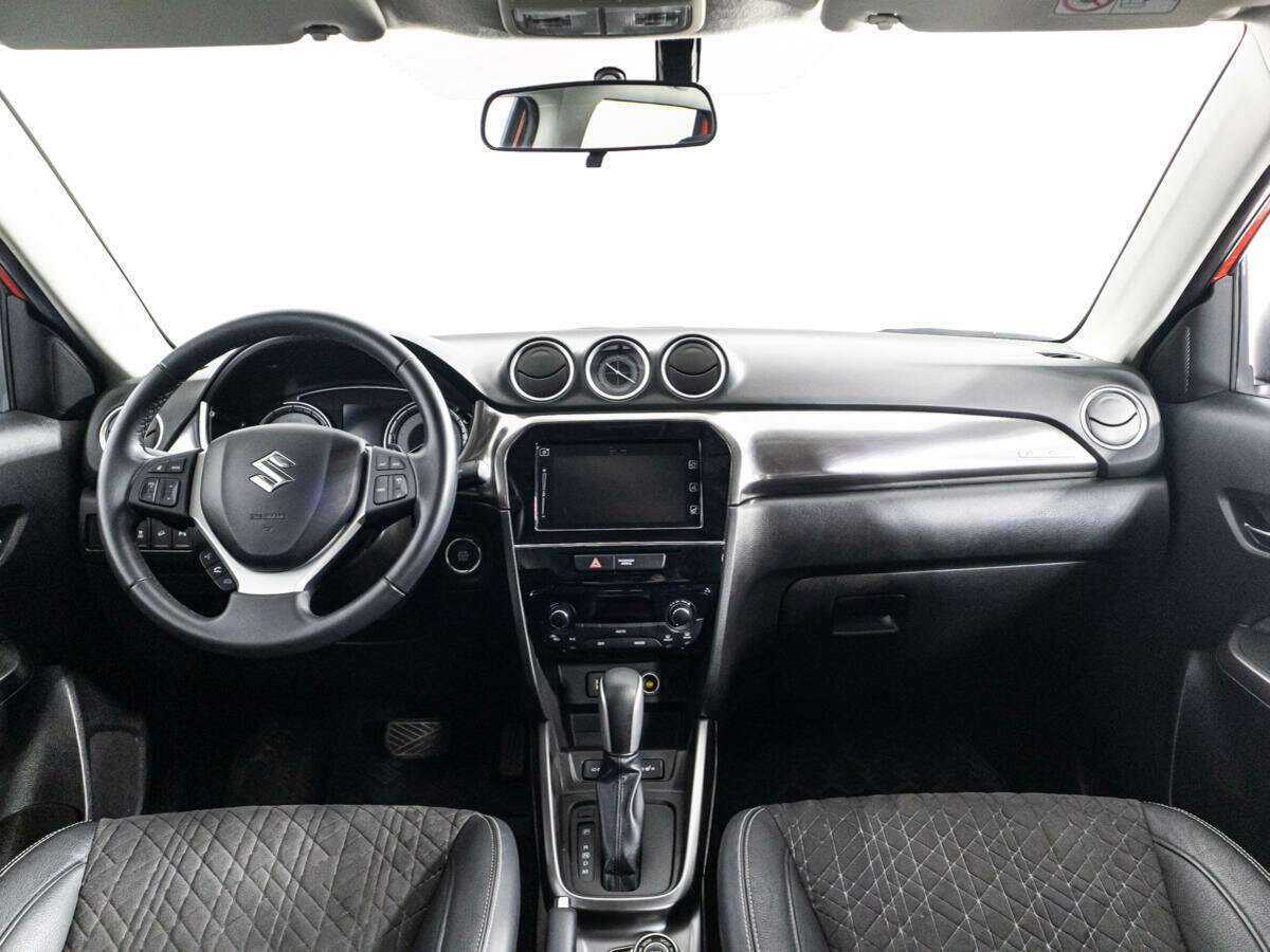 Suzuki Vitara с пробегом — 2021 год. Фото: #11