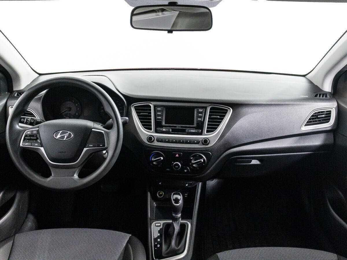 Hyundai Solaris с пробегом — 2021 год. Фото: #12