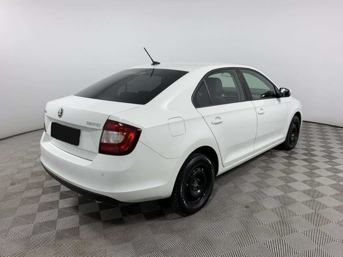 Skoda Rapid с пробегом — 2019 год. Фото: #4