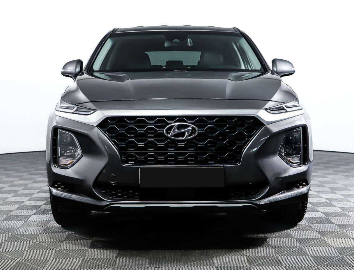 Hyundai Santa Fe с пробегом — 2018 год. Фото: #1