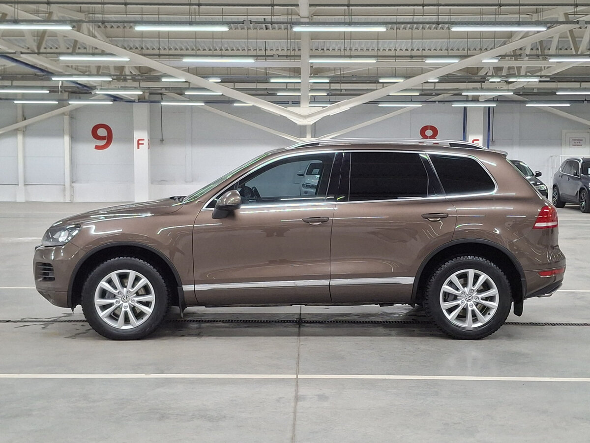 Volkswagen Touareg с пробегом — 2013 год. Фото: #7