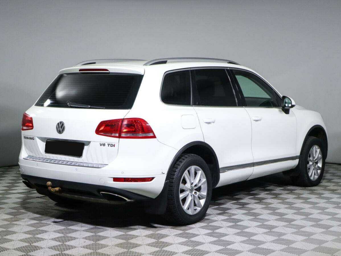 Volkswagen Touareg с пробегом — 2012 год. Фото: #2