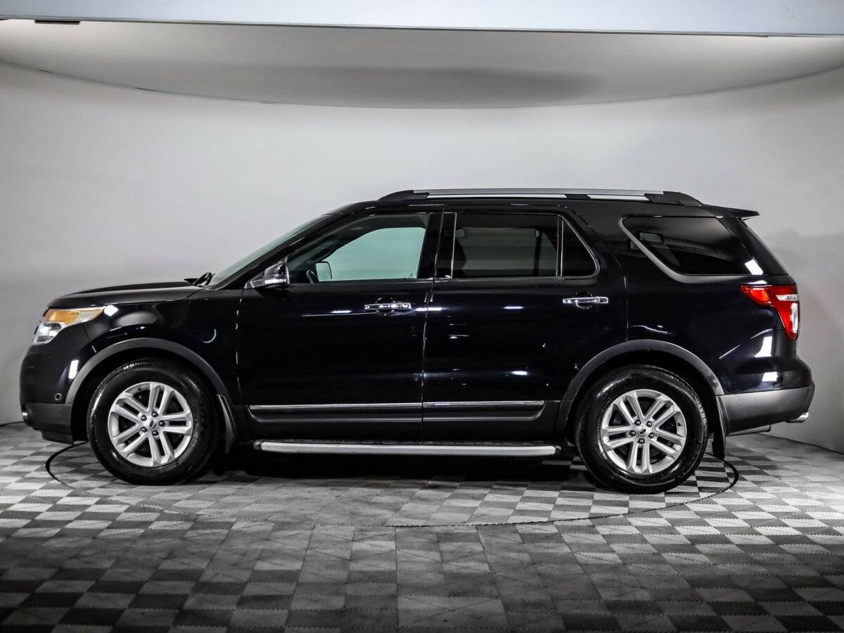 Ford Explorer с пробегом — 2013 год. Фото: #7