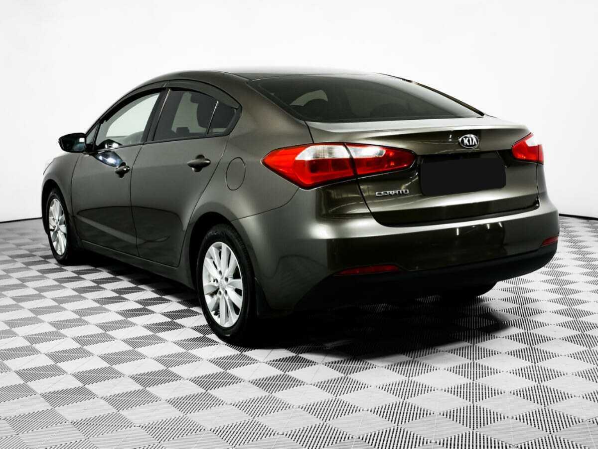 Kia Cerato с пробегом — 2014 год. Фото: #6