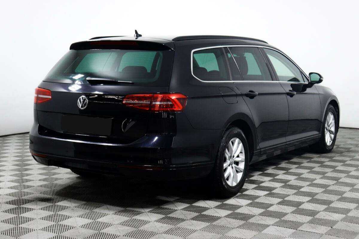 Volkswagen Passat с пробегом — 2019 год. Фото: #4