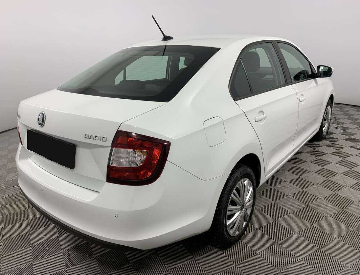 Skoda Rapid с пробегом — 2019 год. Фото: #4
