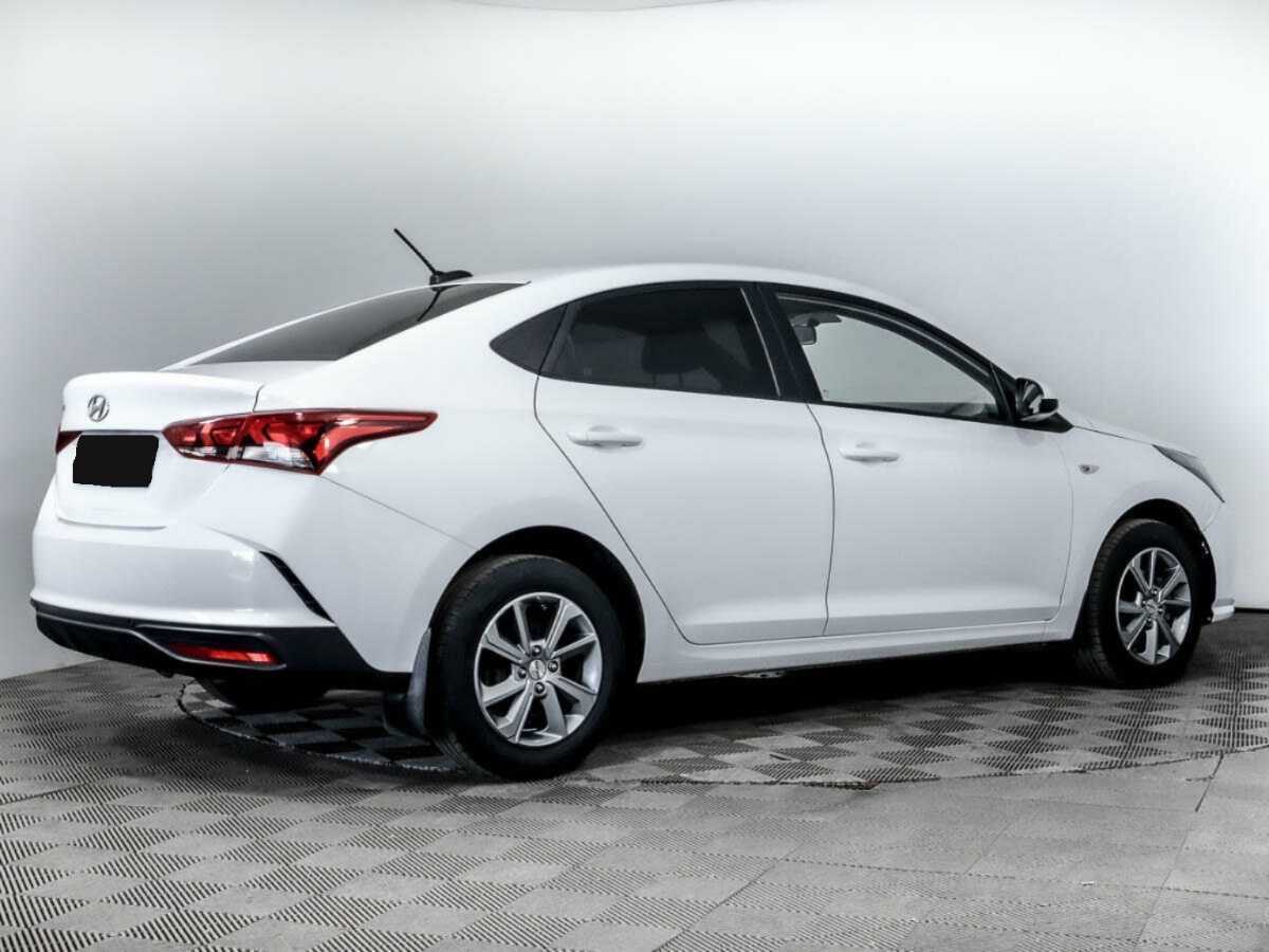 Hyundai Solaris с пробегом — 2021 год. Фото: #3