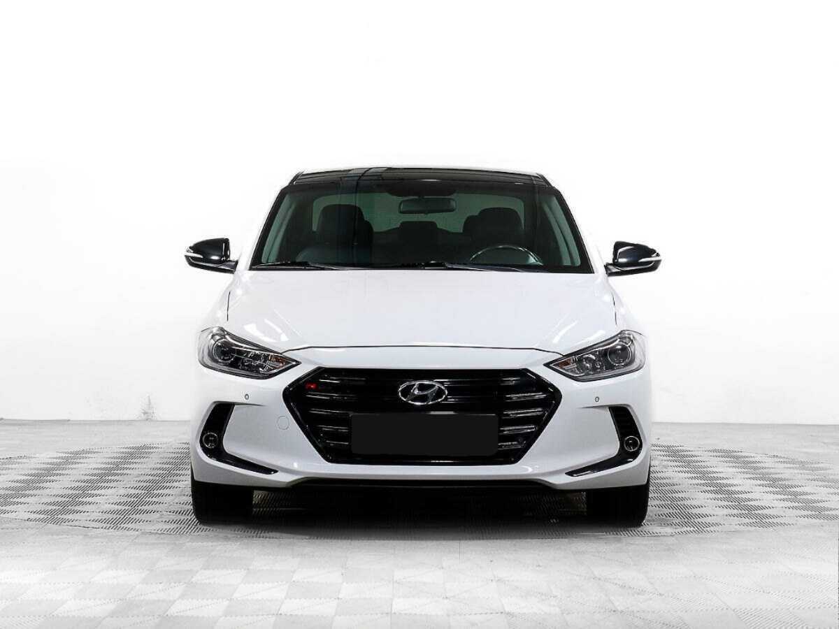 Hyundai Elantra с пробегом — 2017 год. Фото: #0