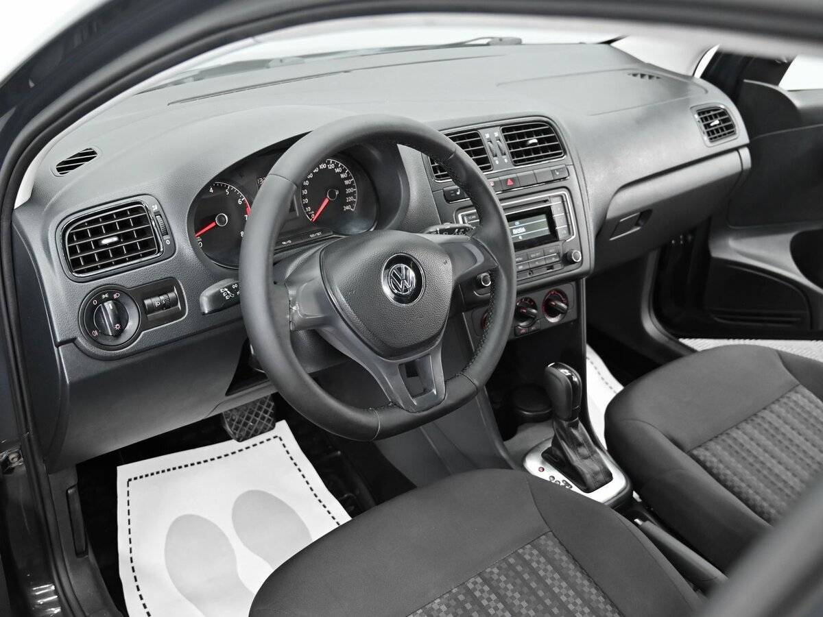 Volkswagen Polo с пробегом — 2017 год. Фото: #7