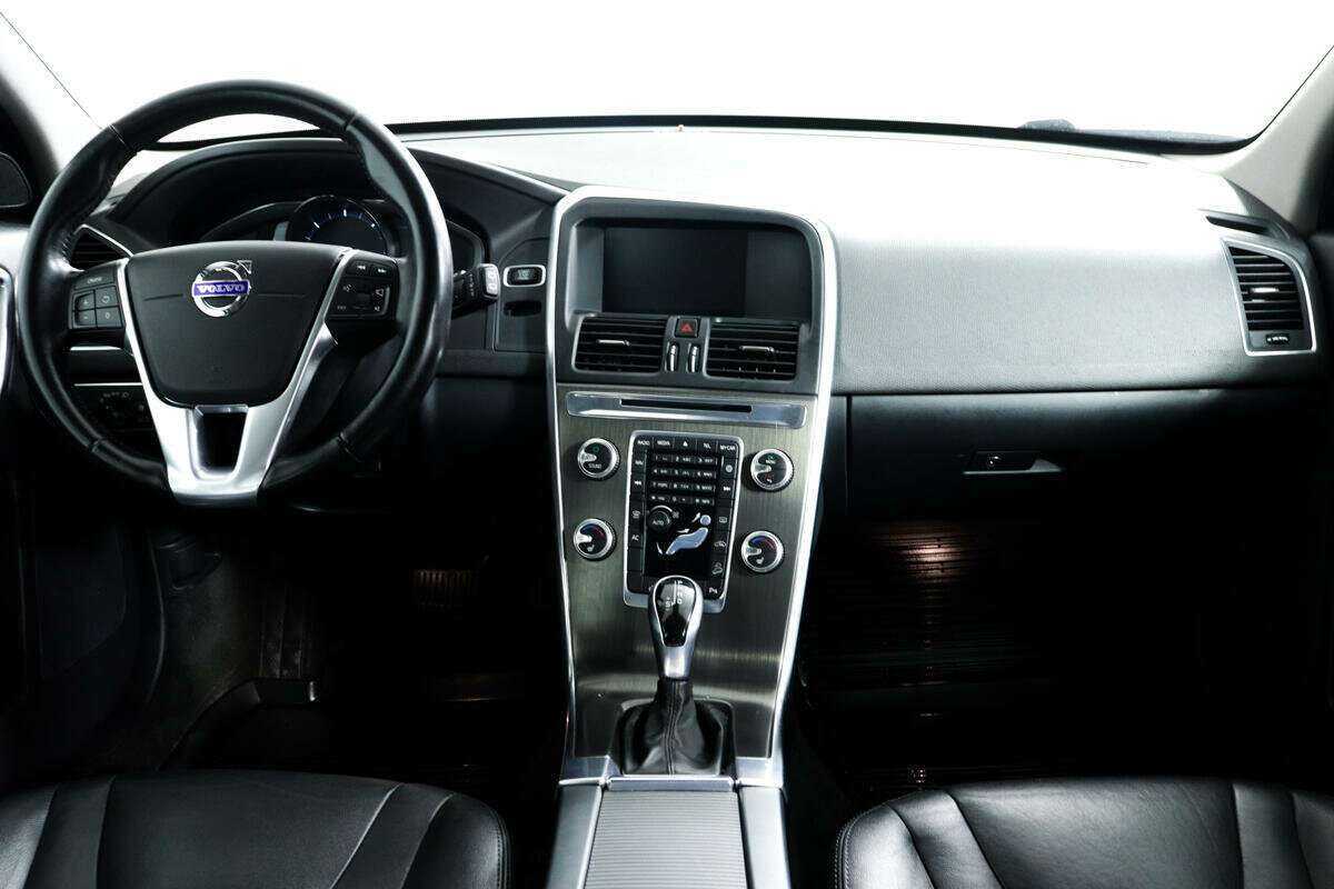 Volvo XC60 с пробегом — 2014 год. Фото: #10