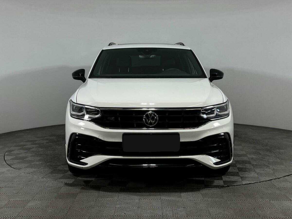 Volkswagen Tiguan с пробегом — 2021 год. Фото: #1