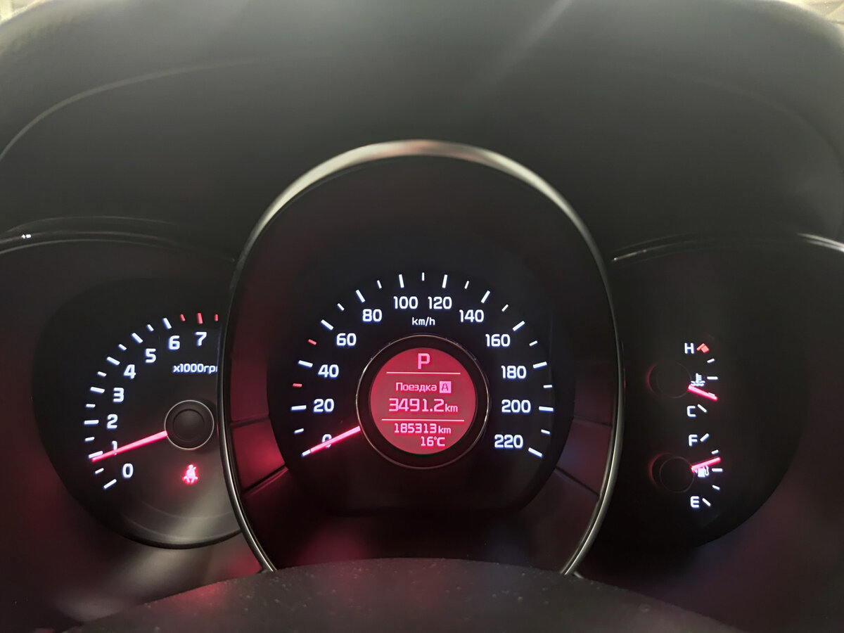 Kia Rio с пробегом — 2016 год. Фото: #12