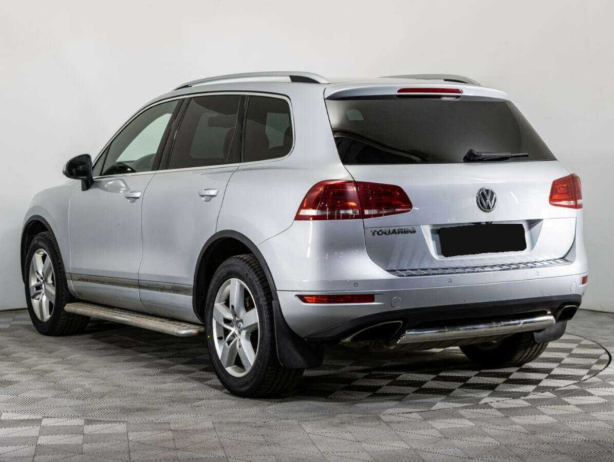 Volkswagen Touareg с пробегом — 2012 год. Фото: #5