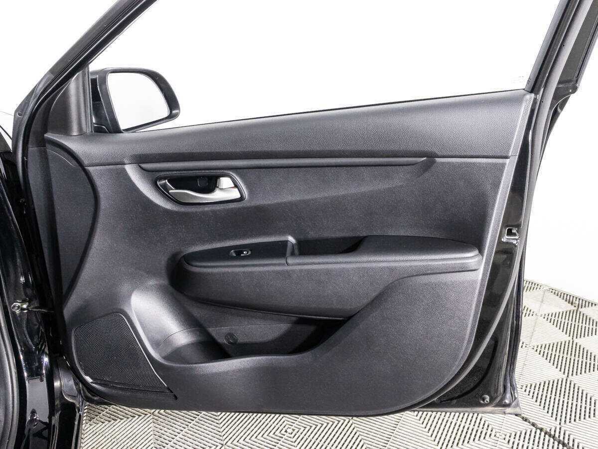 Kia Rio с пробегом — 2021 год. Фото: #26