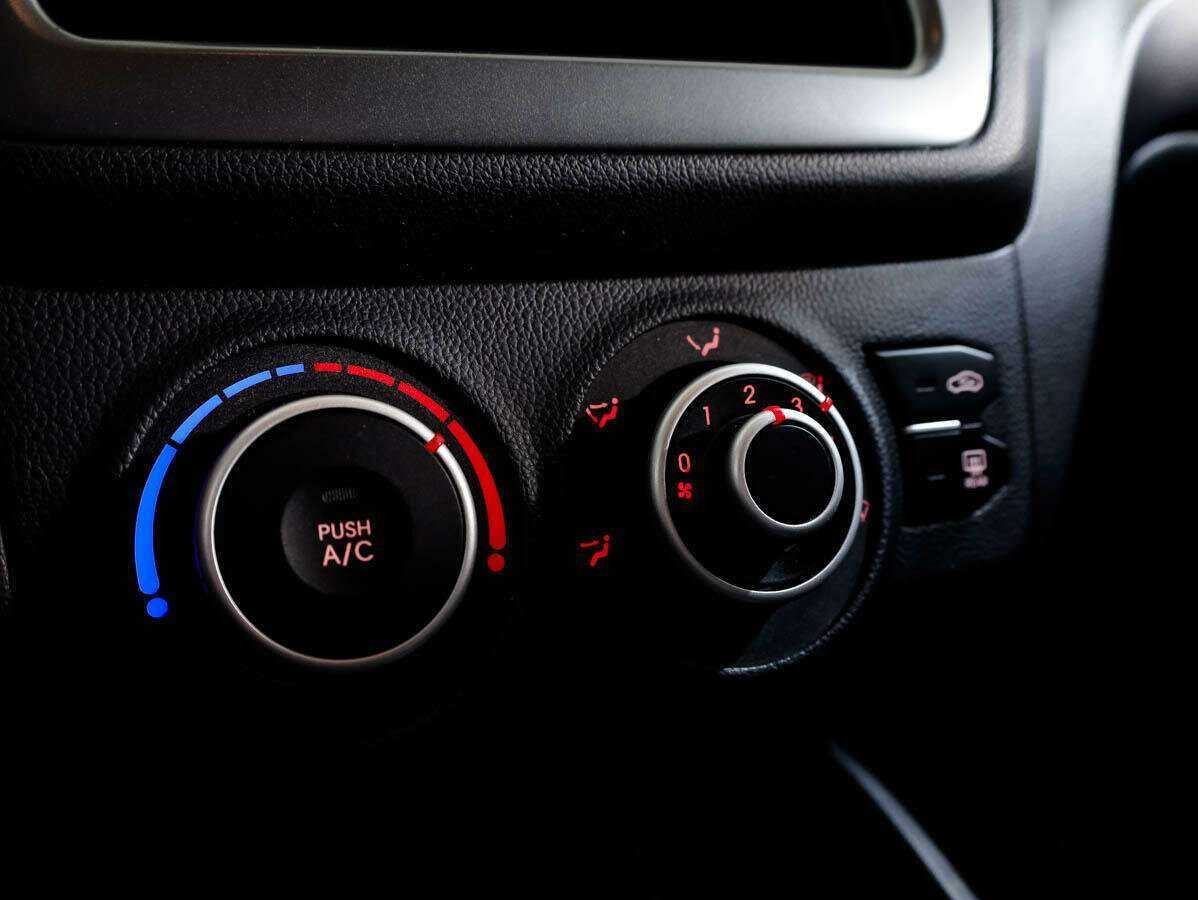 Kia Rio с пробегом — 2012 год. Фото: #12