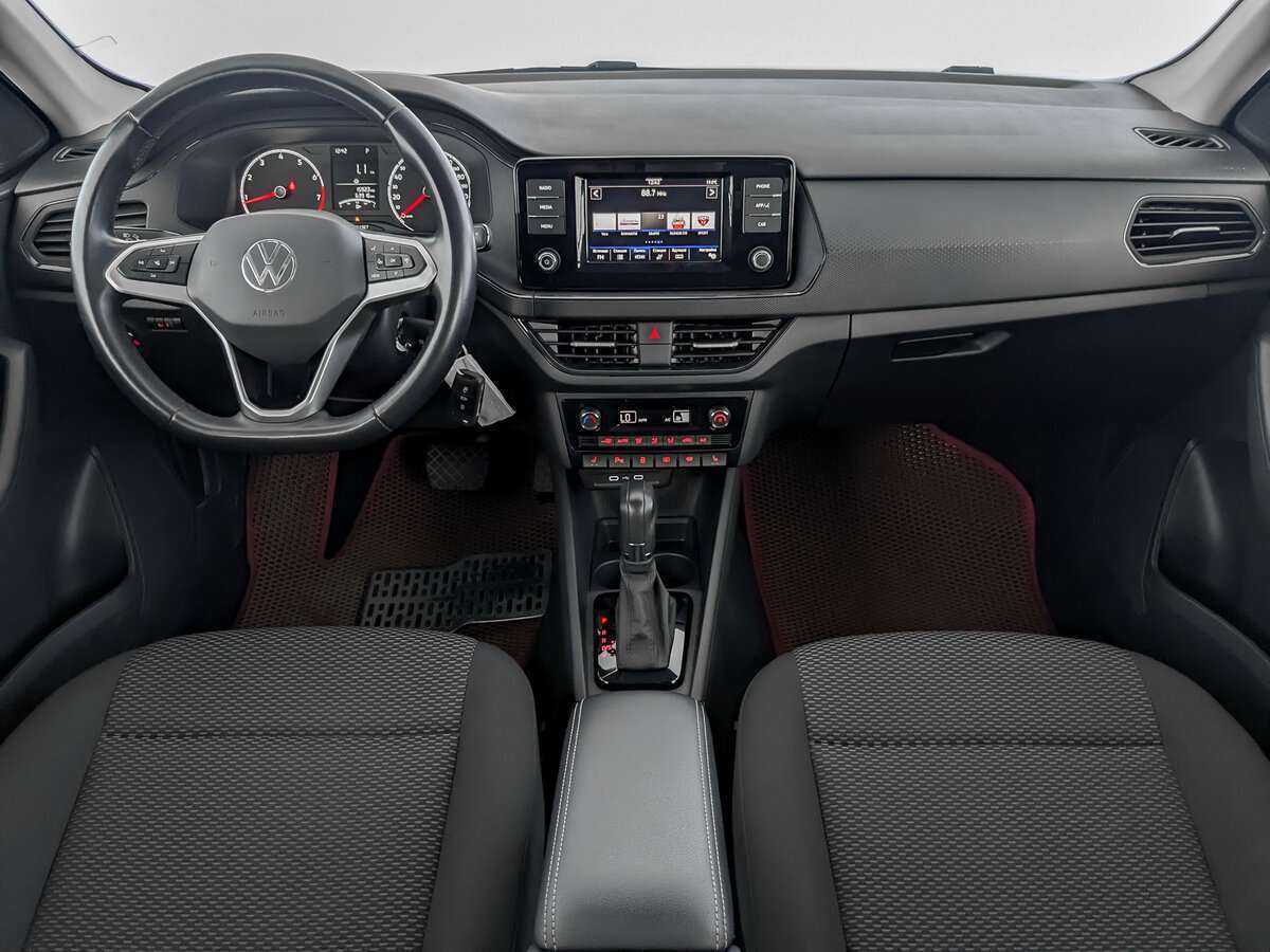 Volkswagen Polo с пробегом — 2020 год. Фото: #13
