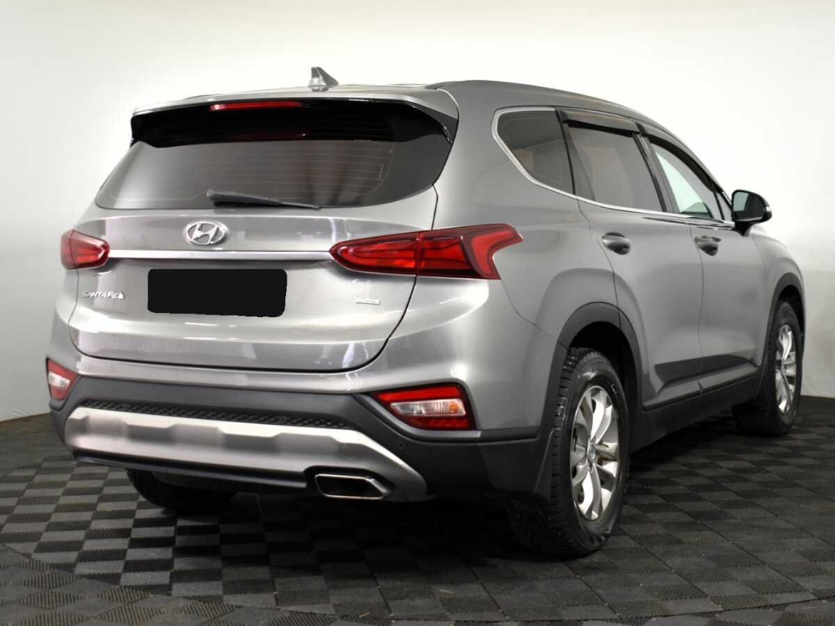 Hyundai Santa Fe с пробегом — 2019 год. Фото: #3