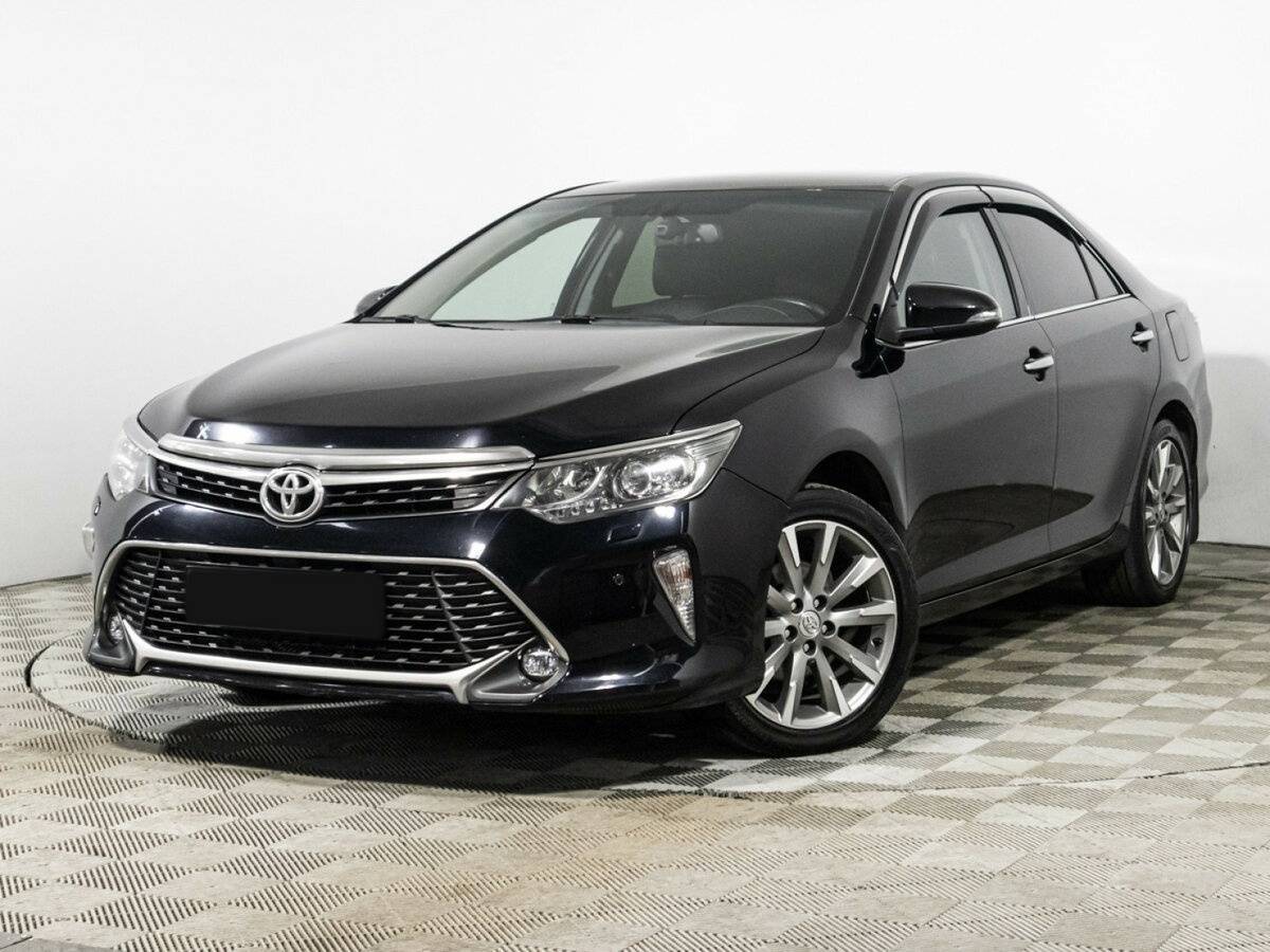 Toyota Camry с пробегом — 2017 год. Посмотреть фото