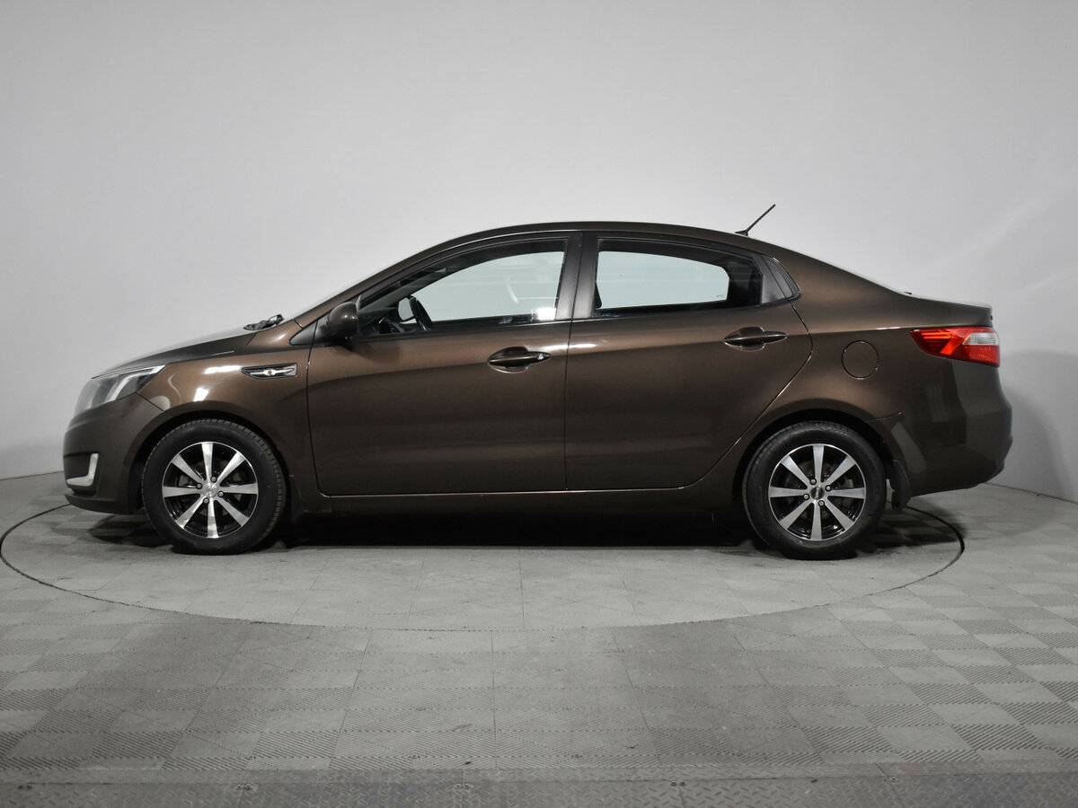 Kia Rio с пробегом — 2014 год. Фото: #7