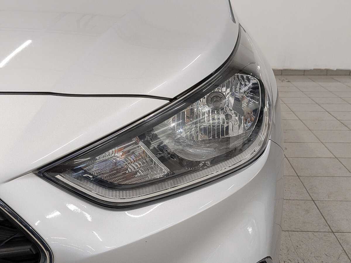 Hyundai Solaris с пробегом — 2018 год. Фото: #10