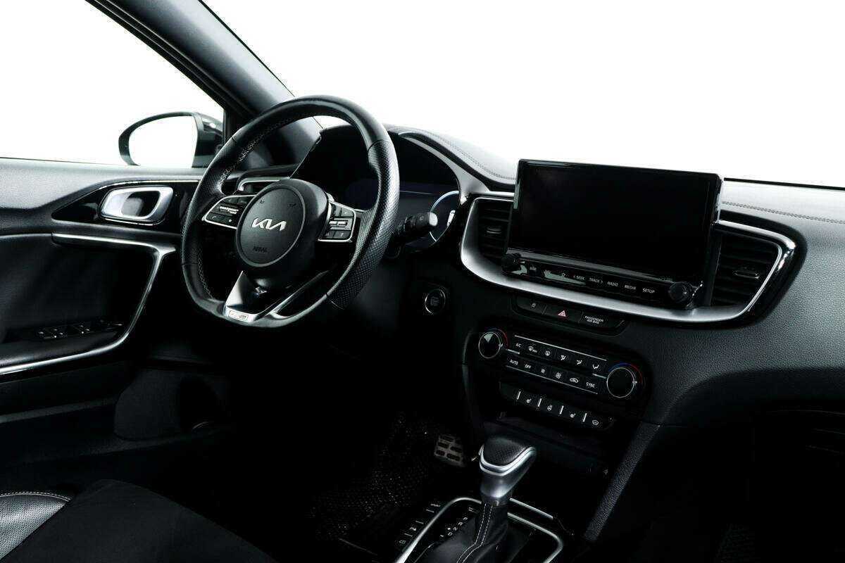 Kia Ceed с пробегом — 2021 год. Фото: #7