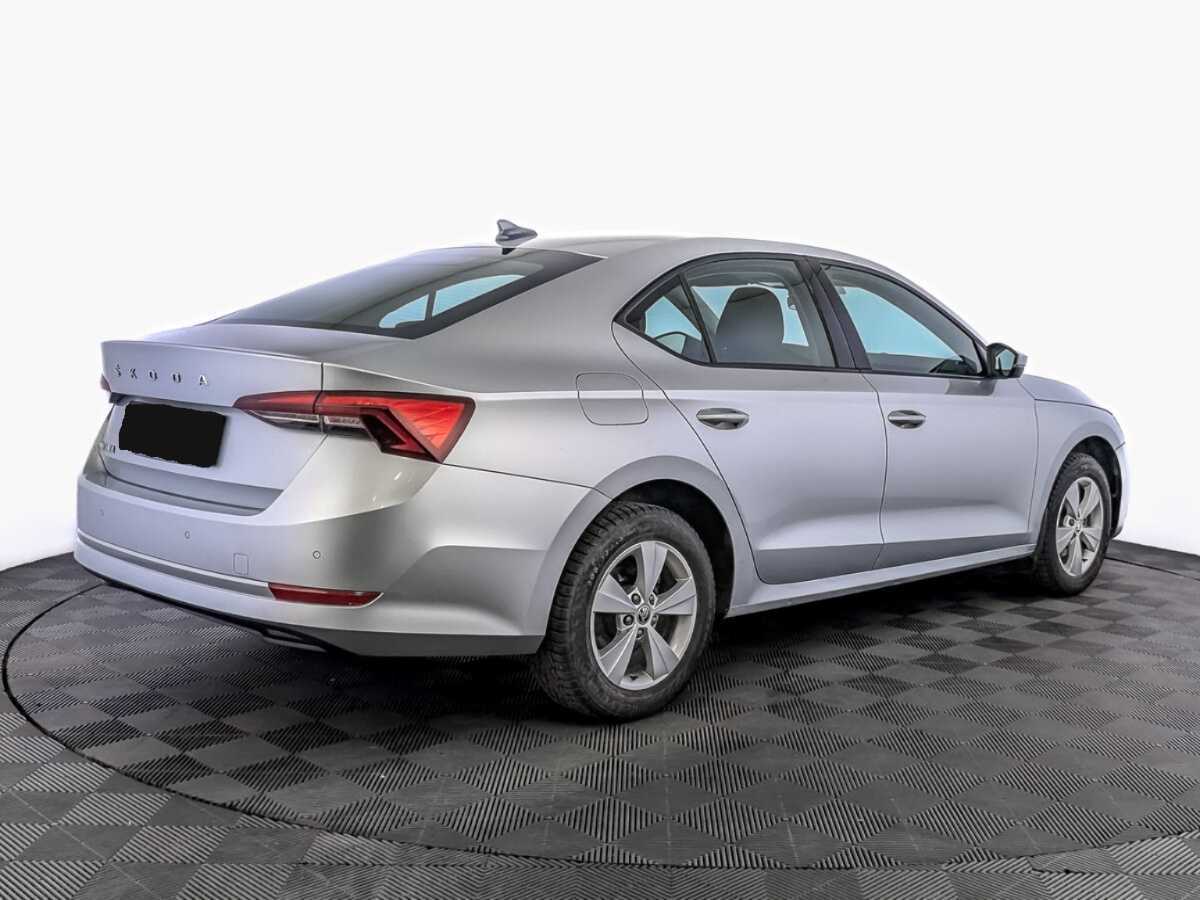 Skoda Octavia с пробегом — 2021 год. Фото: #4