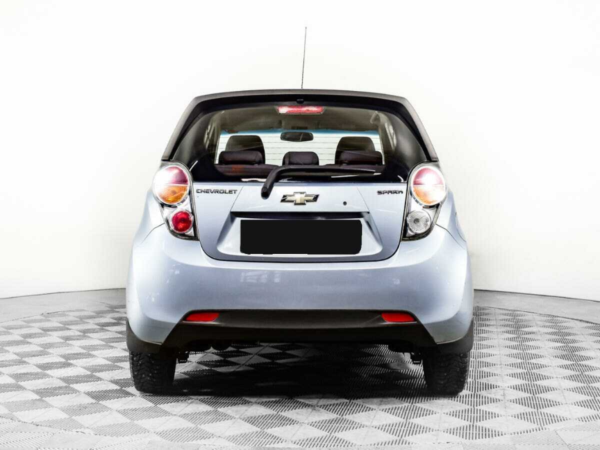 Chevrolet Spark с пробегом — 2012 год. Фото: #5