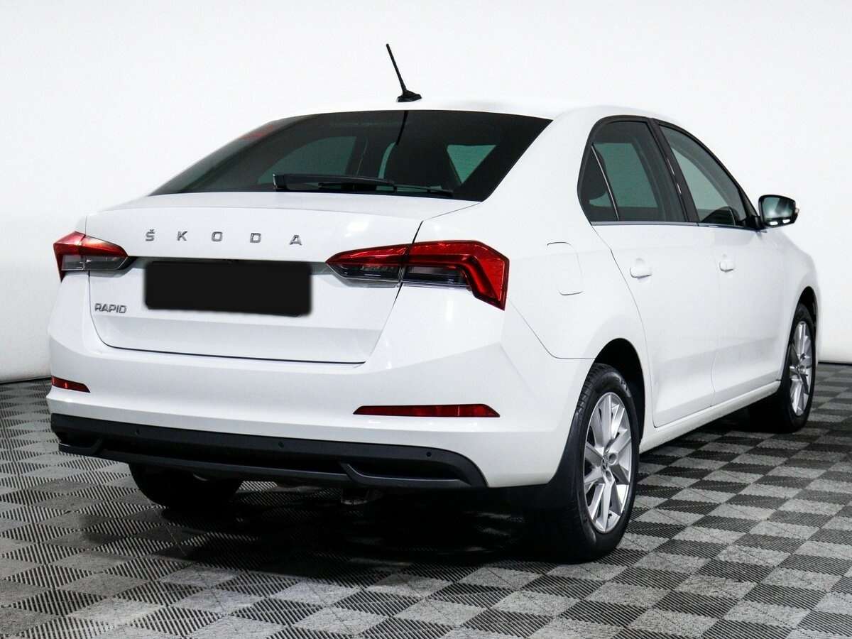 Skoda Rapid с пробегом — 2020 год. Фото: #4
