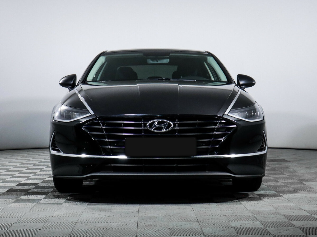 Hyundai Sonata с пробегом — 2020 год. Фото: #1