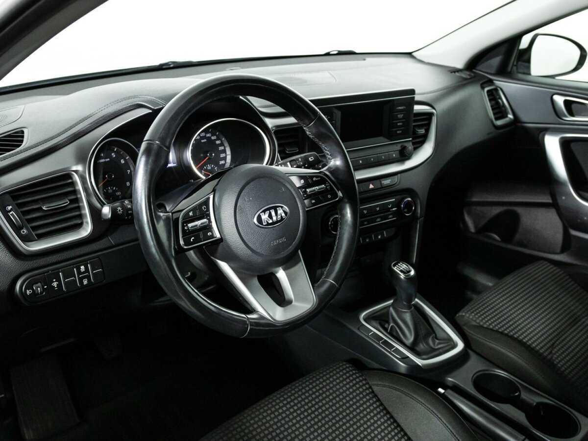 Kia Ceed с пробегом — 2020 год. Фото: #11