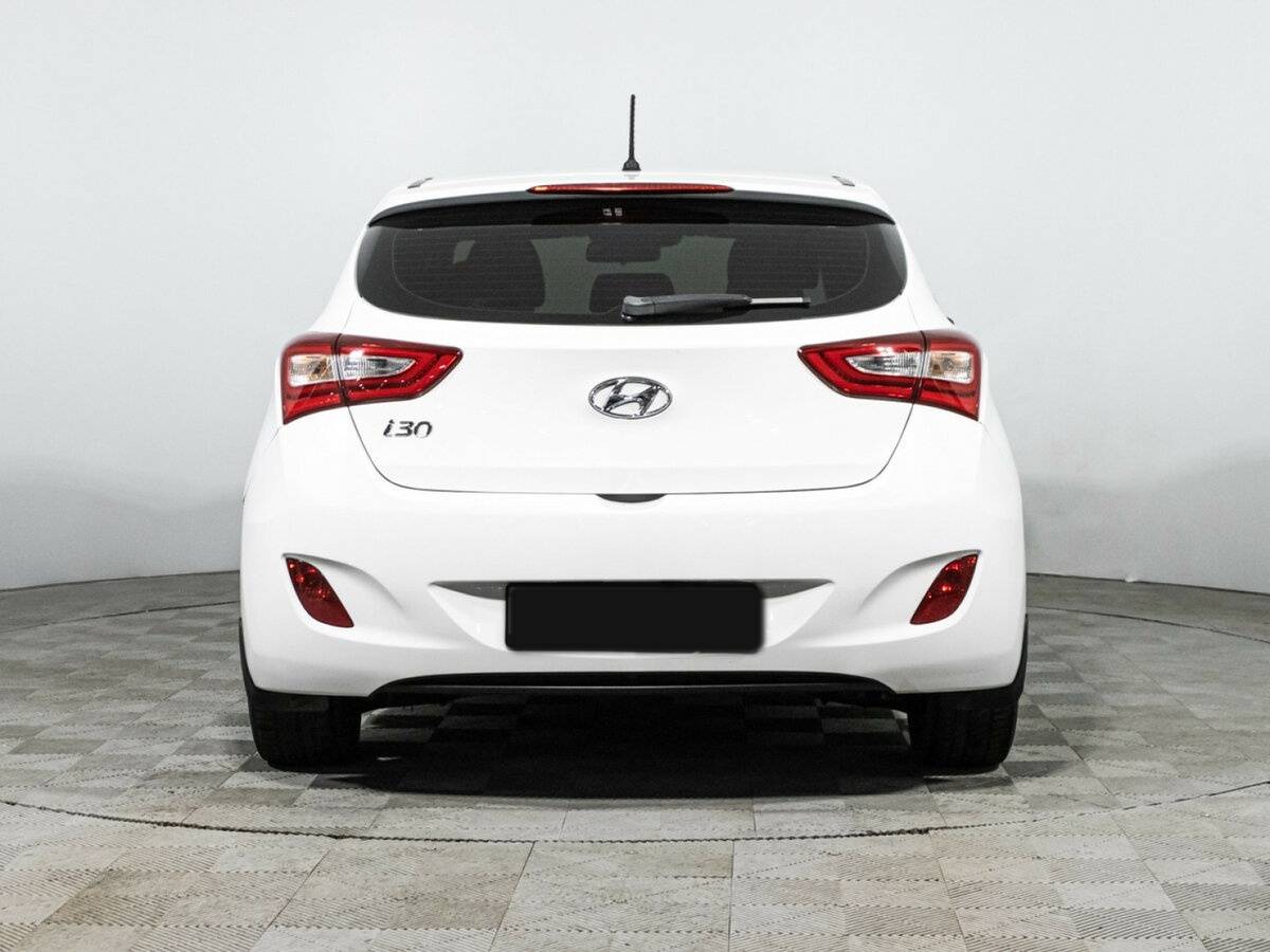 Hyundai i30 с пробегом — 2015 год. Фото: #5