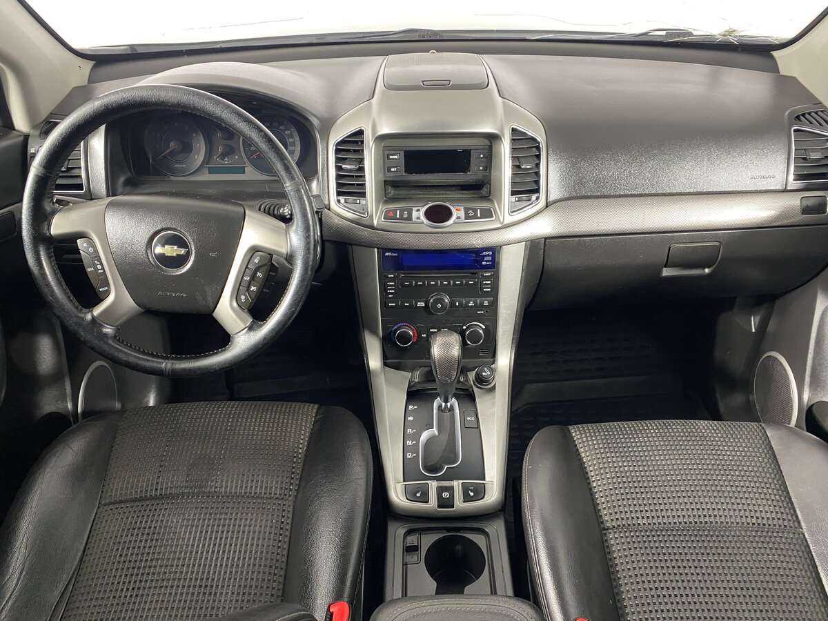 Chevrolet Captiva с пробегом — 2012 год. Фото: #8