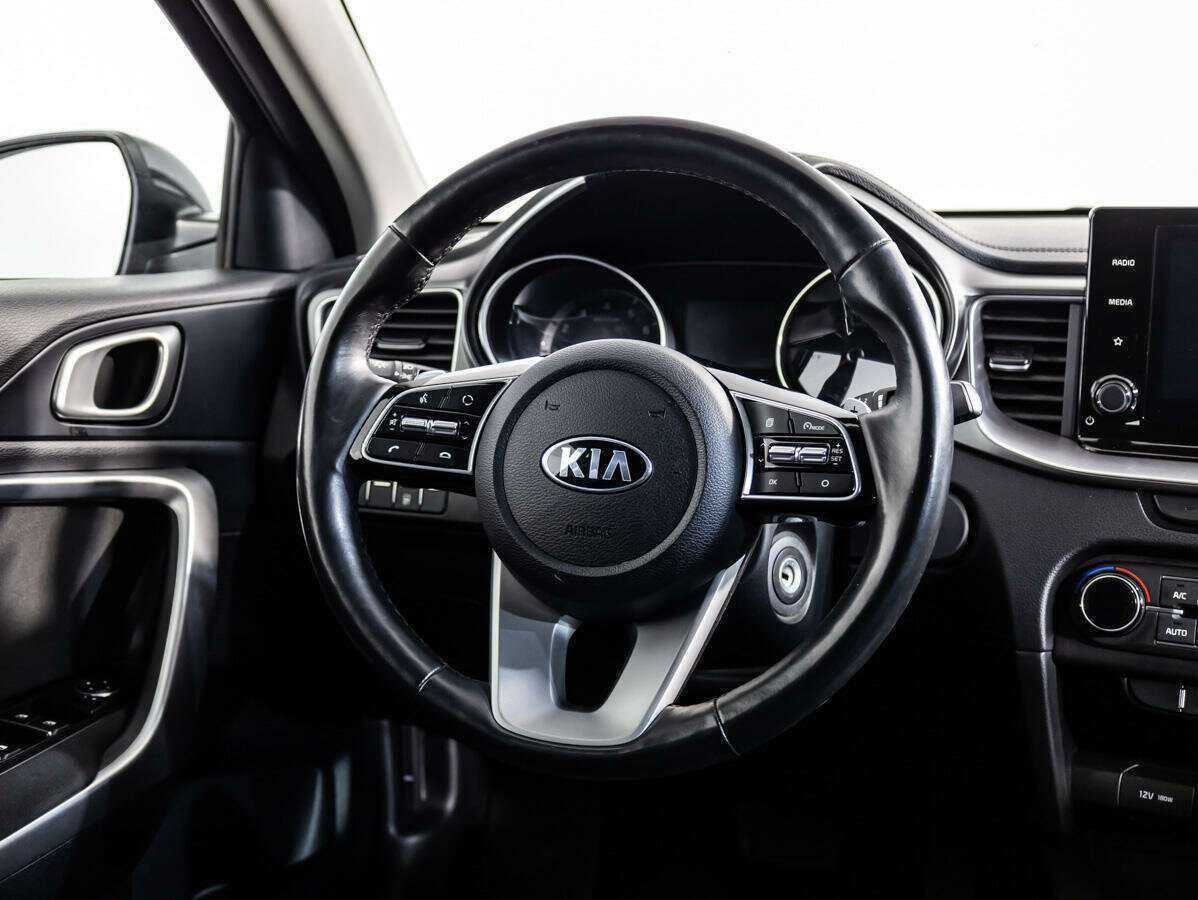 Kia Ceed с пробегом — 2020 год. Фото: #9