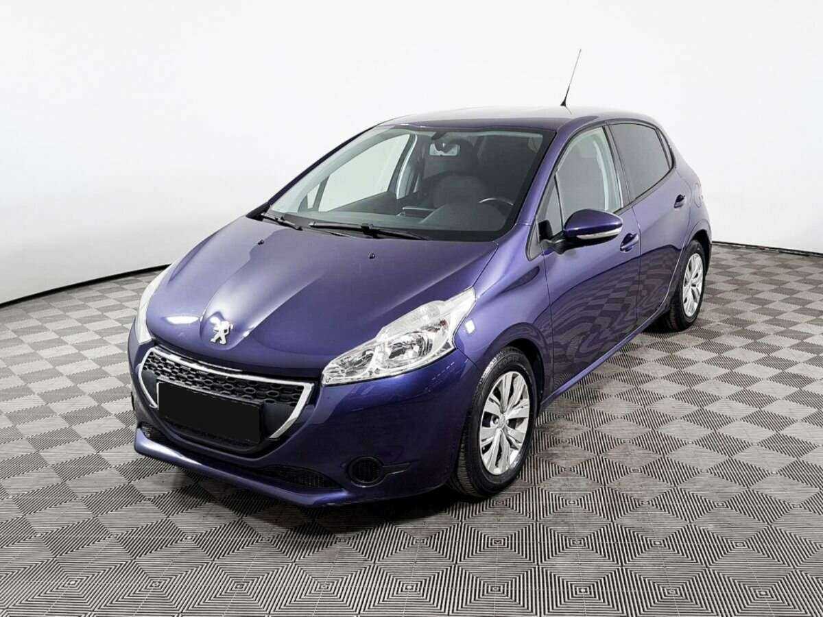 Peugeot 208 с пробегом — 2013 год. Посмотреть фото