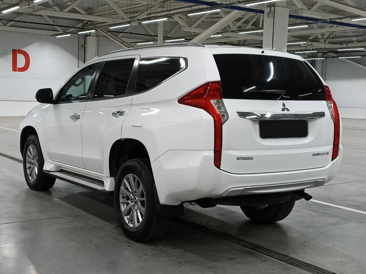 Mitsubishi Pajero Sport с пробегом — 2018 год. Фото: #6