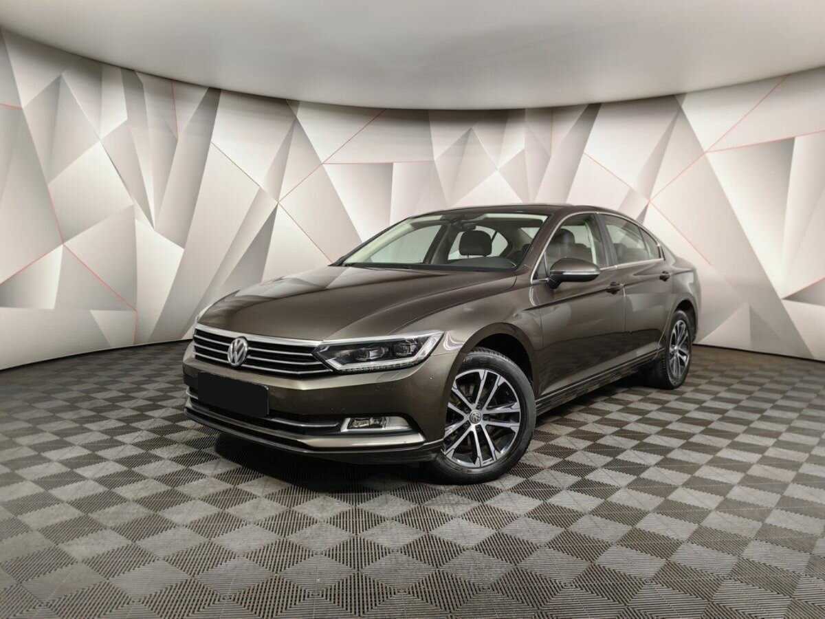 Volkswagen Passat с пробегом — 2017 год. Посмотреть фото