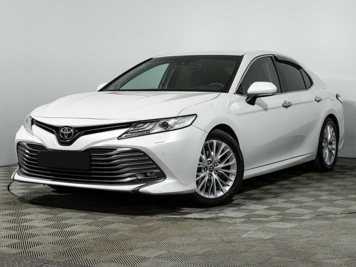 Toyota Camry с пробегом — 2018 год. Фото: #0