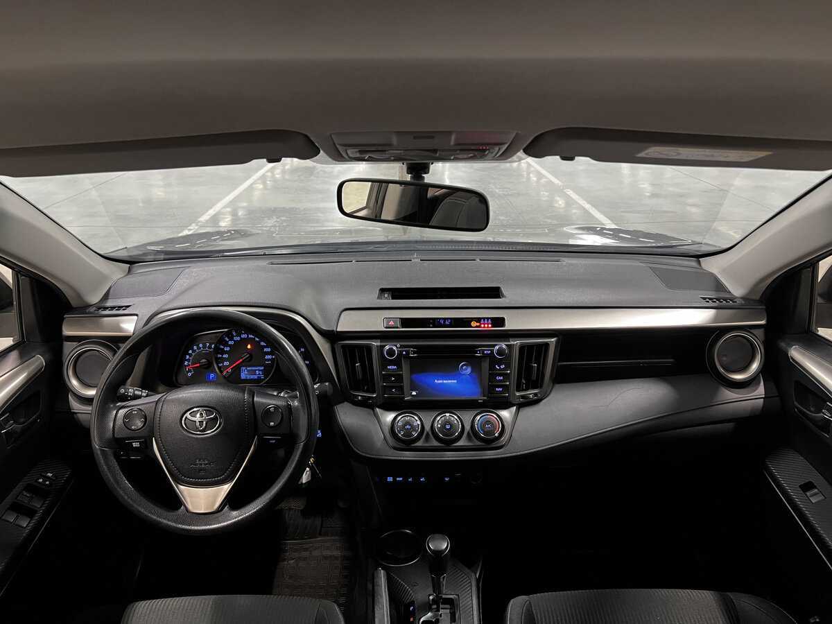 Toyota RAV4 с пробегом — 2014 год. Фото: #13