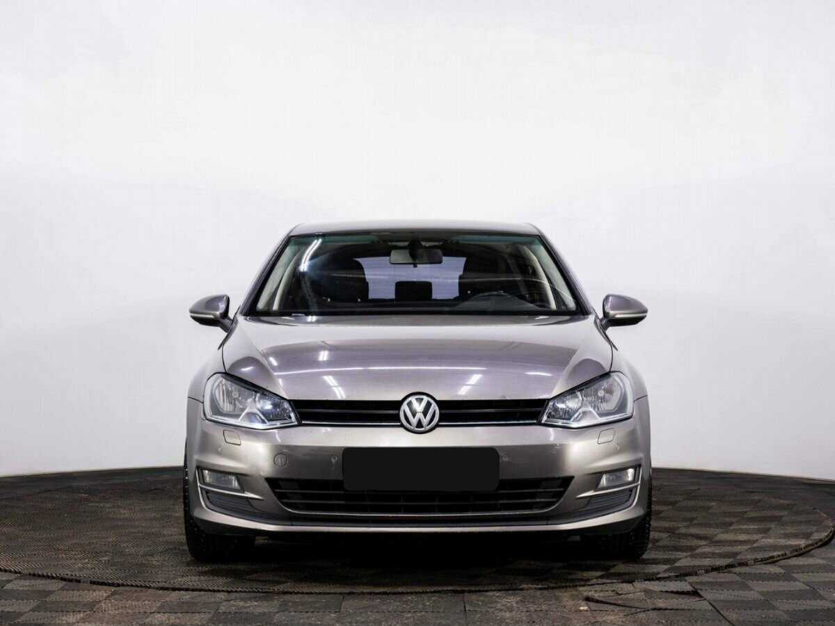 Volkswagen Golf с пробегом — 2013 год. Фото: #1