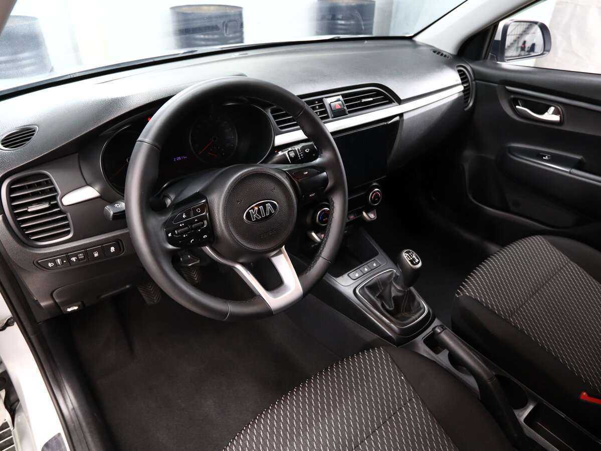 Kia Rio с пробегом — 2019 год. Фото: #9
