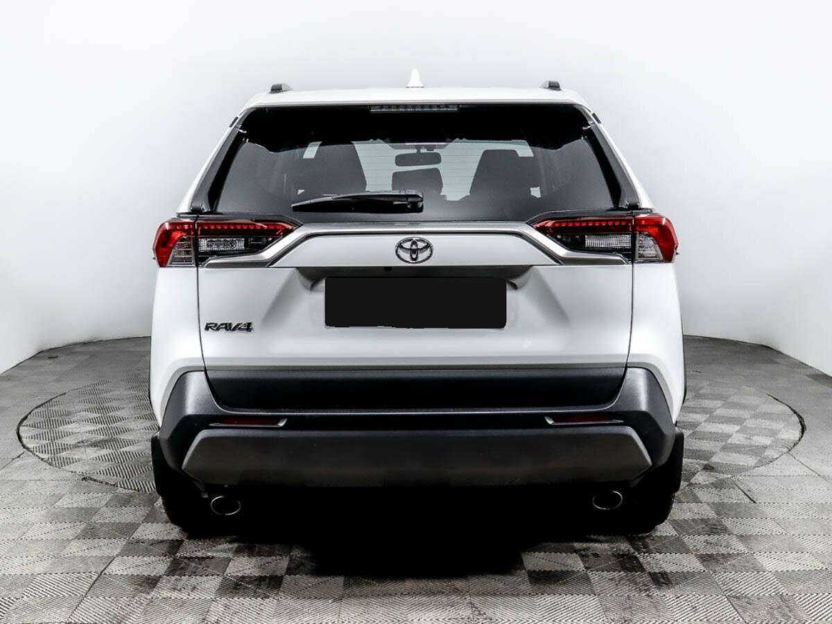 Toyota RAV4 с пробегом — 2020 год. Фото: #4