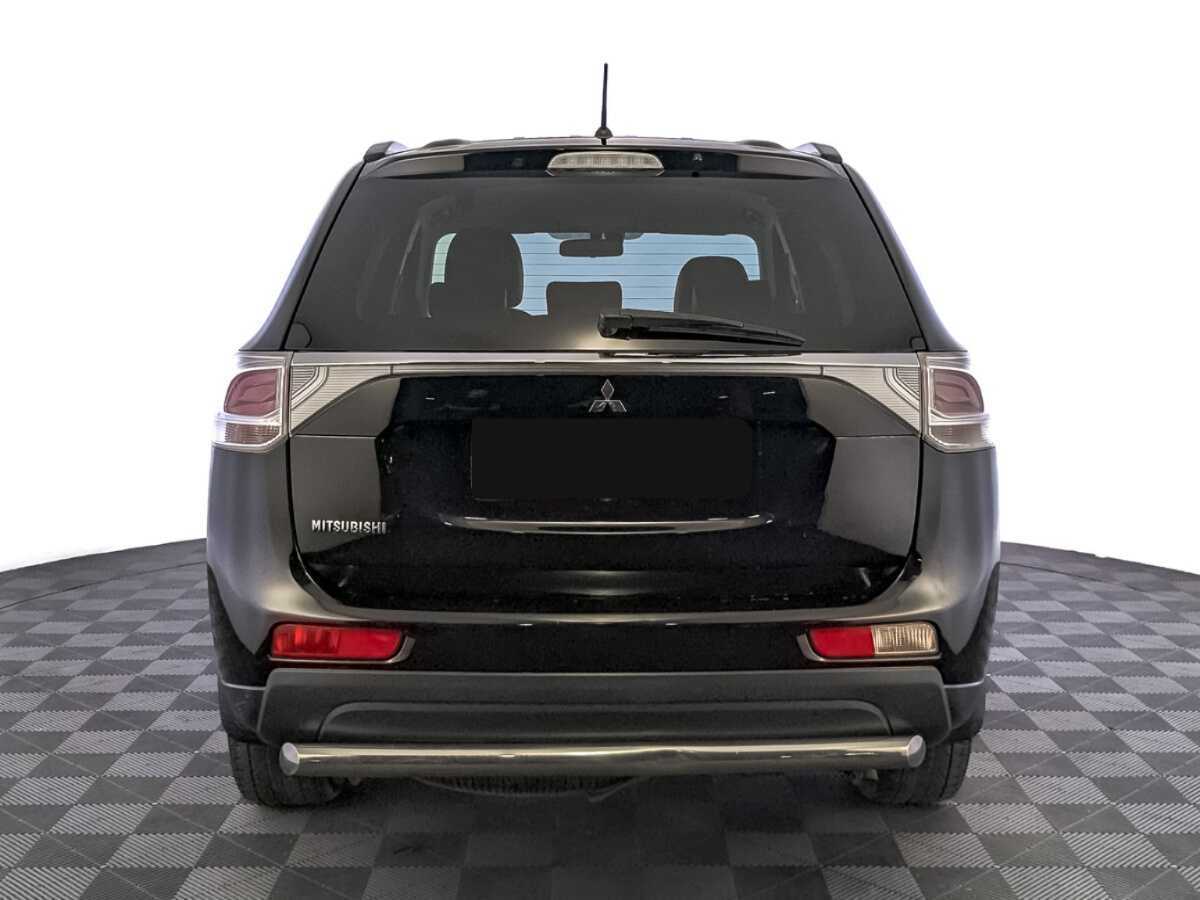 Mitsubishi Outlander с пробегом — 2012 год. Фото: #5