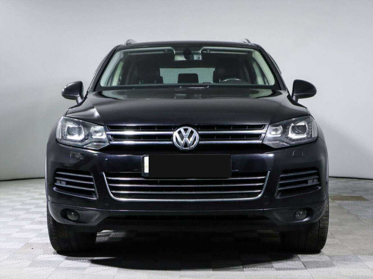 Volkswagen Touareg с пробегом — 2012 год. Фото: #1