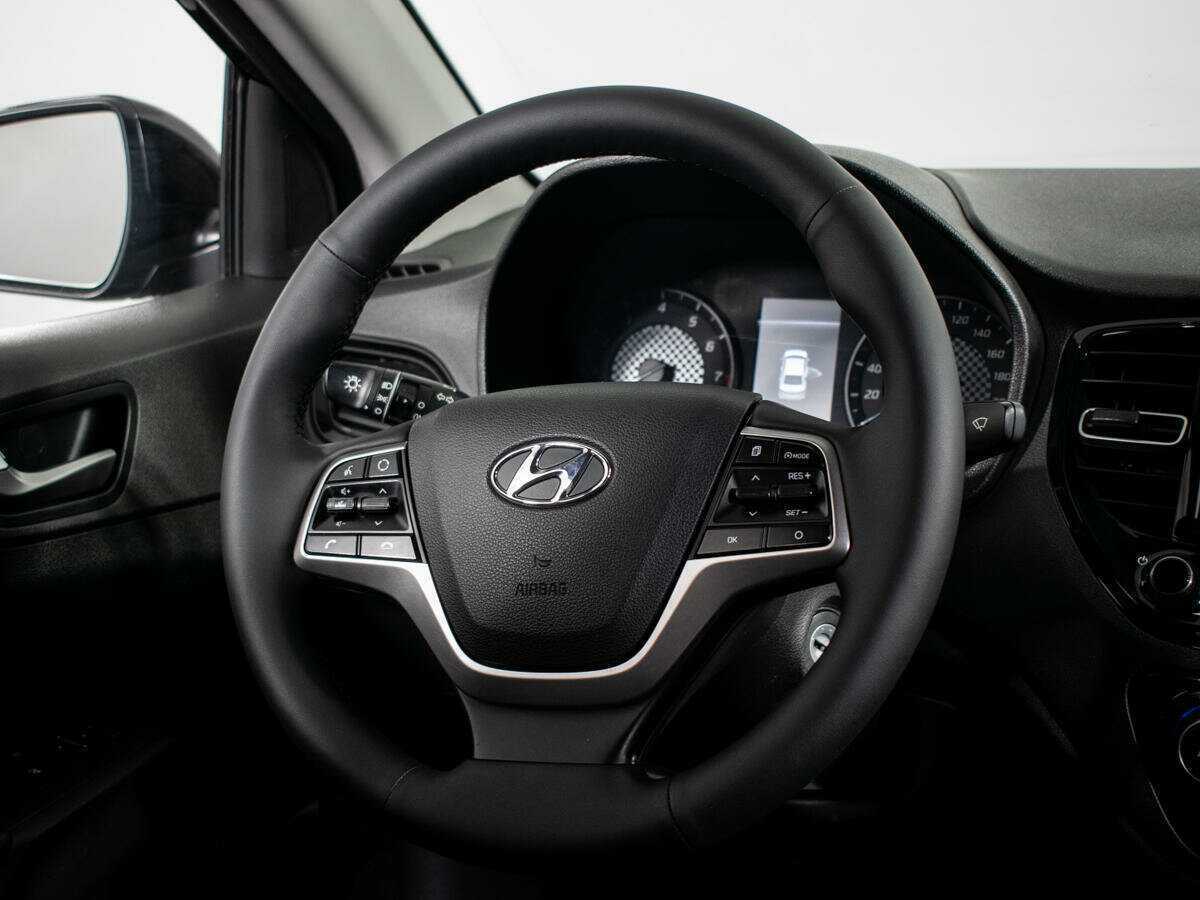 Hyundai Solaris с пробегом — 2021 год. Фото: #10