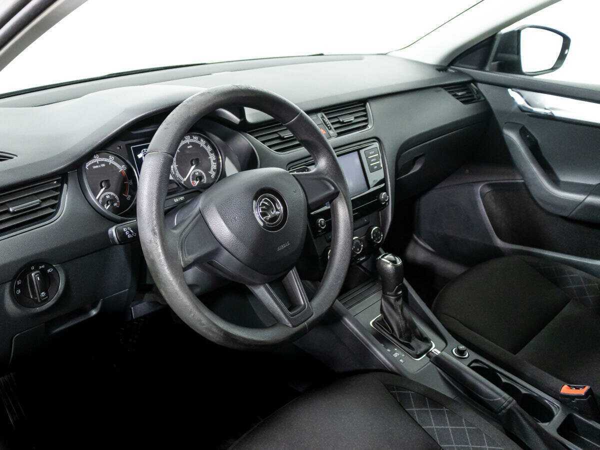 Skoda Octavia с пробегом — 2018 год. Фото: #10