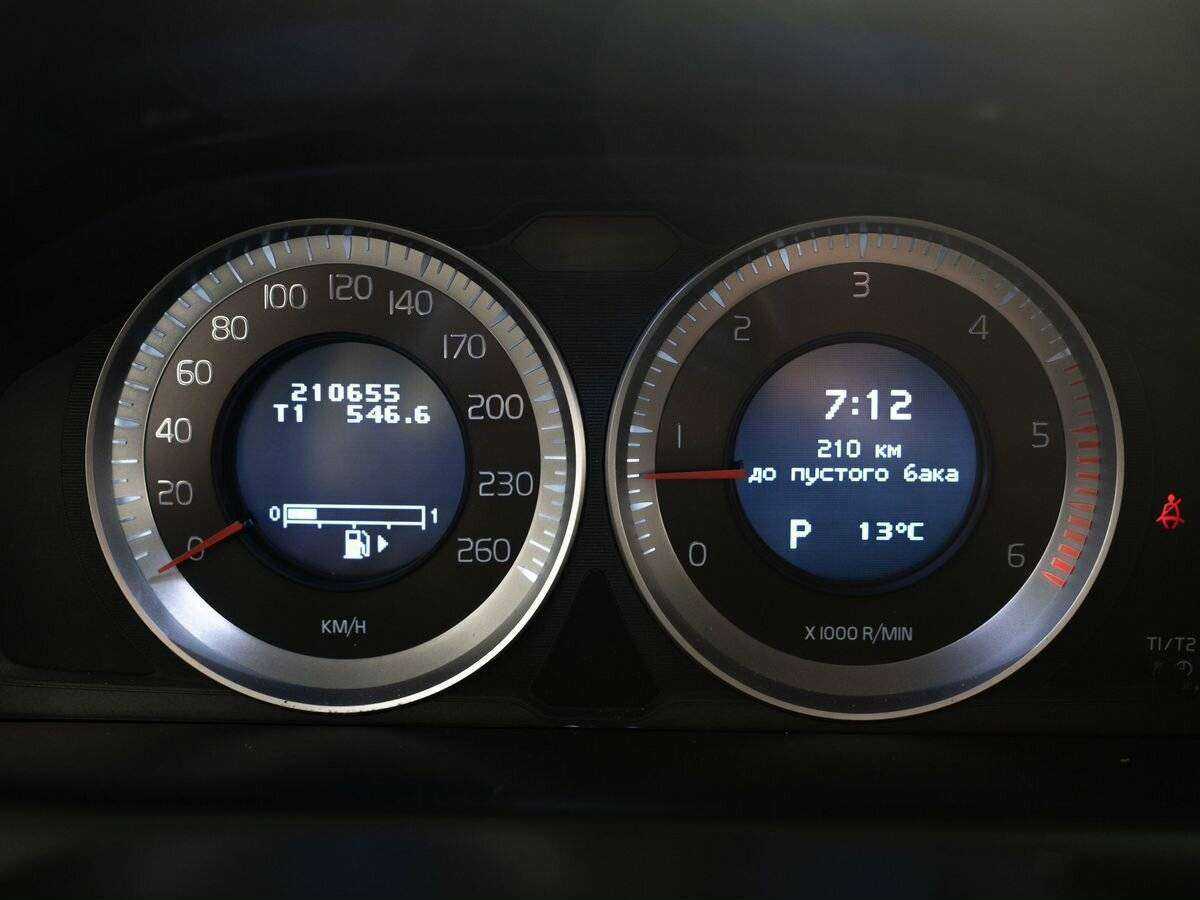 Volvo XC60 с пробегом — 2012 год. Фото: #10