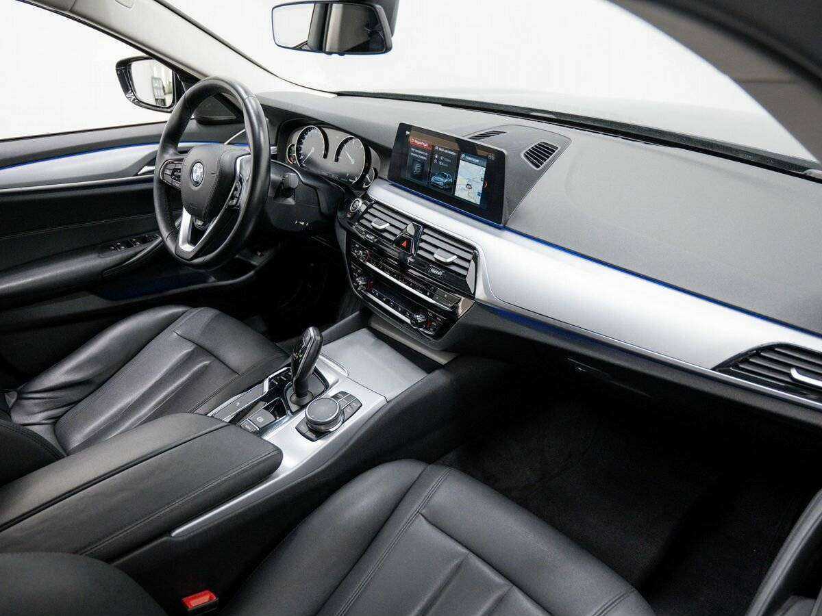 BMW 5 серии с пробегом — 2017 год. Фото: #6