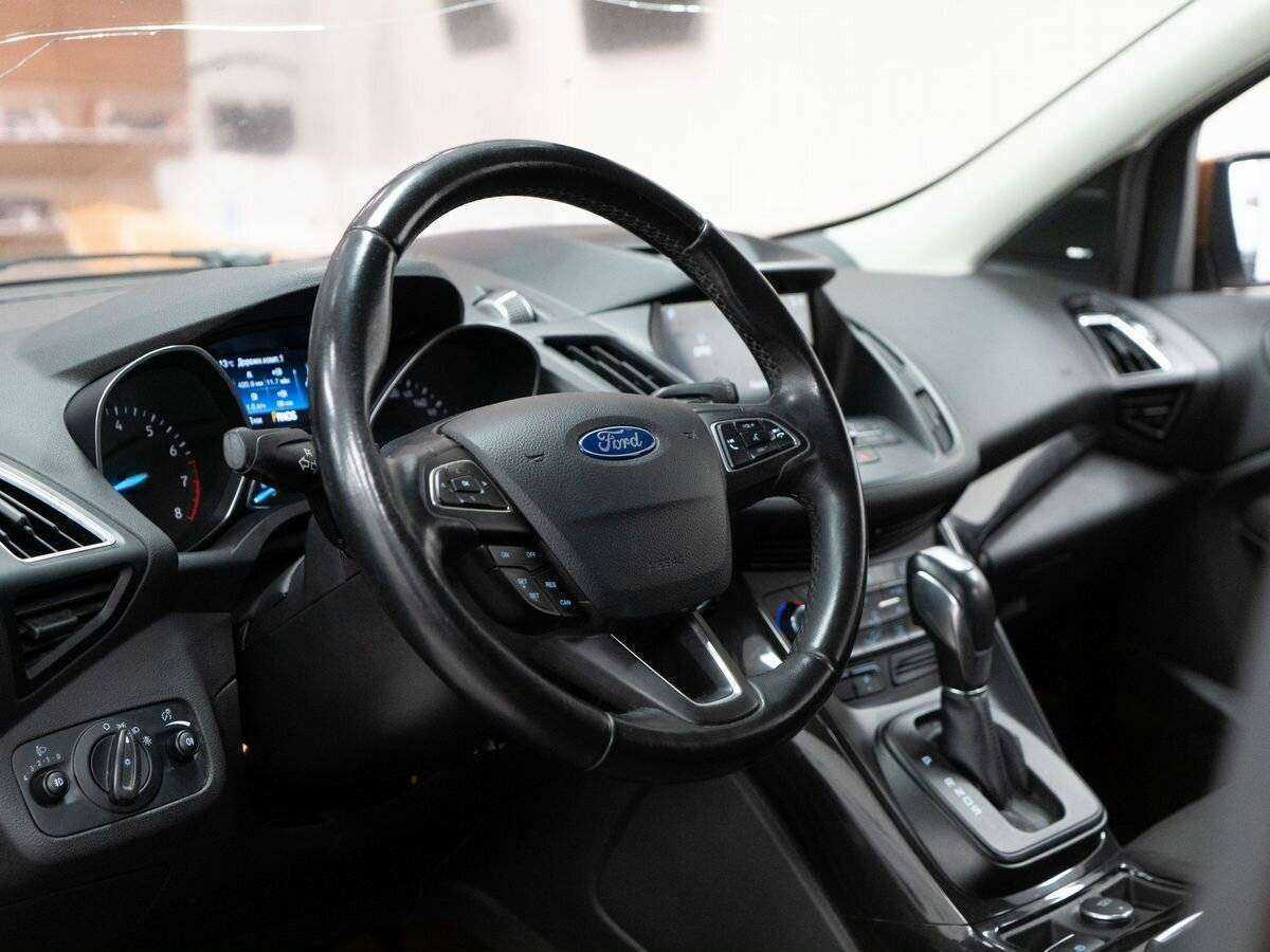 Ford Kuga с пробегом — 2017 год. Фото: #4