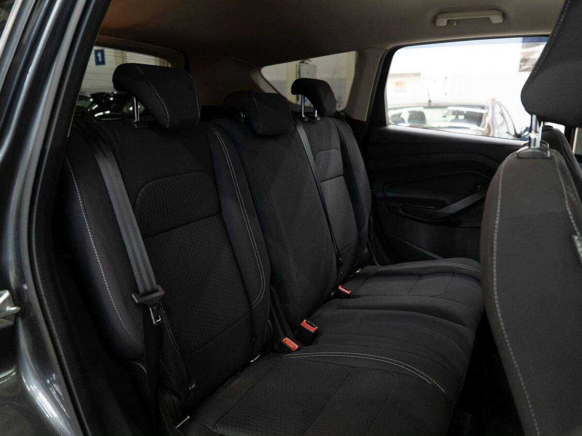 Ford Kuga с пробегом — 2017 год. Фото: #7