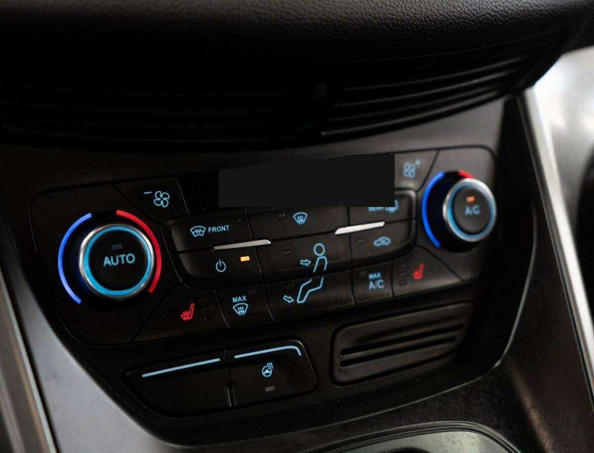 Ford Kuga с пробегом — 2017 год. Фото: #10